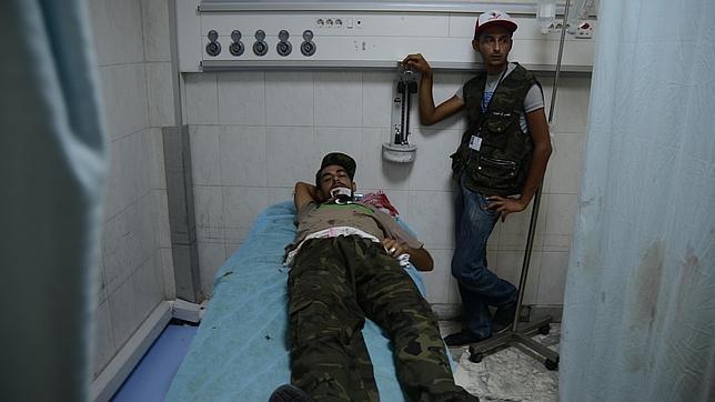 Francia dice que Gadafi ha sido derrocado con operaciones militares «inconfesables»