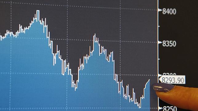 La Bolsa cierra la semana con una caída del 1,37 % y pierde el nivel de 8.200 puntos
