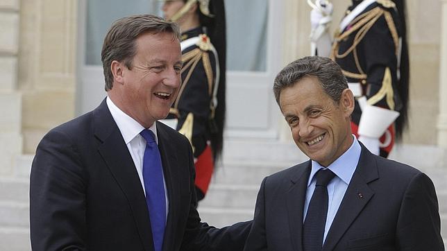 Las grandes potencias discuten el futuro de Libia