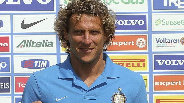 Forlán: «Espero demostrar en el campo todo mi valor»