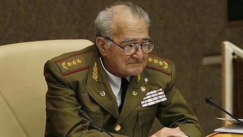 Fallece el ministro de las Fuerzas Armadas de Cuba, Julio Casas, a los 75 años