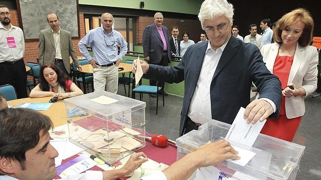 El PSOE de Ciudad Real pide a Barreda que lidere la lista en vez de su mujer