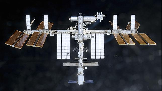 Rusia pospone enviar astronautas a la estación espacial por falta de seguridad