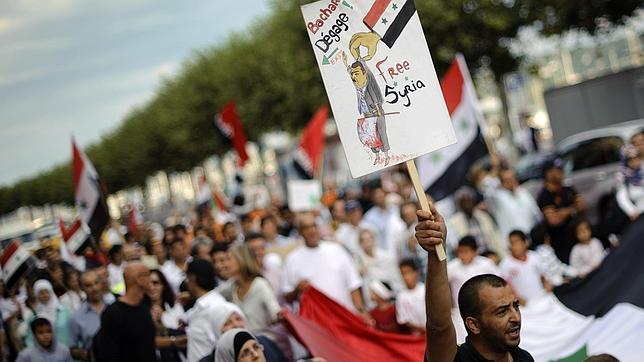 Cifran en más de 5.300 personas las que han muerto desde el inicio de las protestas en Siria