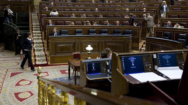 Los diputados cobrarán una indemnización de 8.200 euros tras disolverse las Cortes