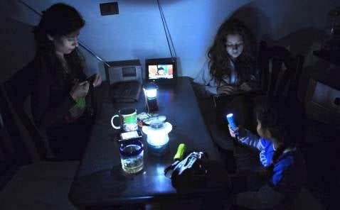 Un apagón deja sin luz a medio Chile