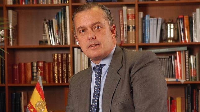 «Ofrezco eficacia y eficiencia, con un control absoluto del gasto»