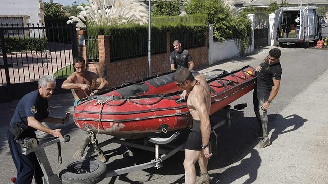 Registran la casa del abuelo paterno de los menores desaparecidos