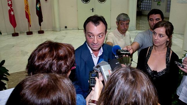 Cobo: «No preguntes qué puede hacer Rajoy por ti sino tú por Rajoy»