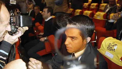 Riis visualiza un Tour de Contador al ataque