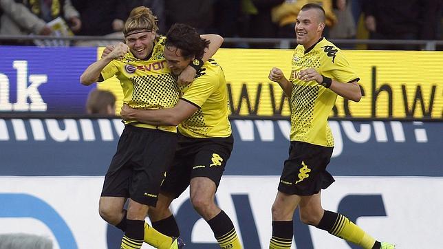 El Dortmund golea y ya es segundo