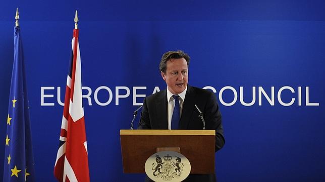 La rebelión euroescéptica desborda a Cameron