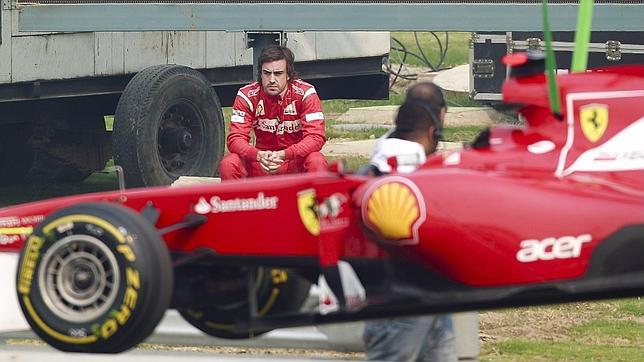 Alonso, satisfecho con su Ferrari a pesar de la avería en los entrenamientos
