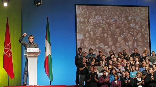 El 96 por ciento exige a ETA la entrega de armas