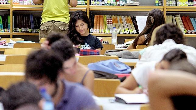 La burbuja universitaria se pincha