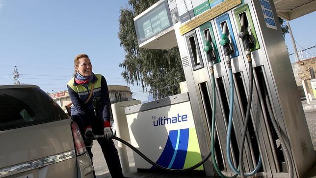 El litro de diesel se sitúa a sólo 1 céntimo del de gasolina