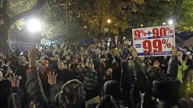 Ordenan desalojar tres campamentos de «indignados» en Estados Unidos