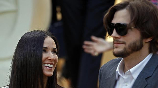 Demi Moore pide el divorcio a Ashton Kutcher