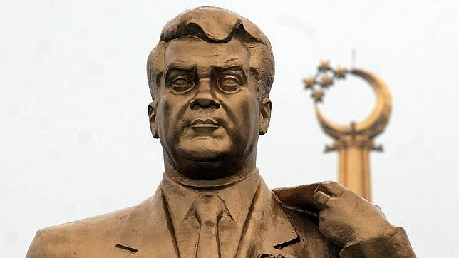 El «pirulí» de Niyázov