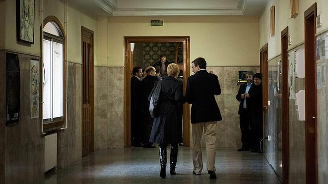 Zapatero: «El voto es el camino para afrontar los problemas del país»