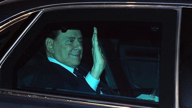 Silvio Berlusconi acude a los tribunales por primera vez desde su dimisión