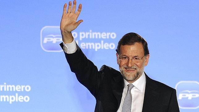 Rajoy y Zapatero se reúnen durante dos horas en La Moncloa