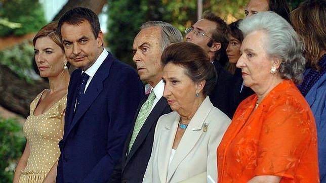 Doña Pilar y Doña Margarita, las hermanas protectoras del Rey