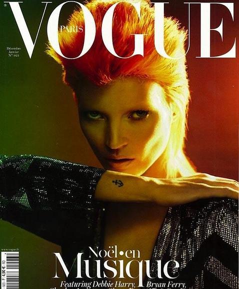 Kate Moss rinde tributo a David Bowie en la edición navideña de Vogue Francia