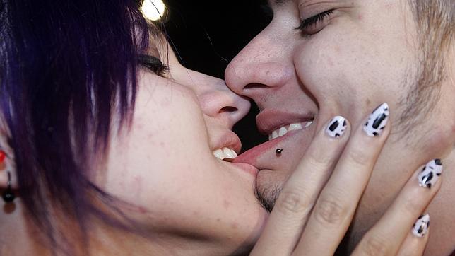 Uno de cada tres internautas utiliza las redes sociales para encontrar pareja