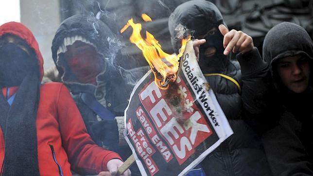 Aumenta el número de estudiantes británicas que se prostituyen