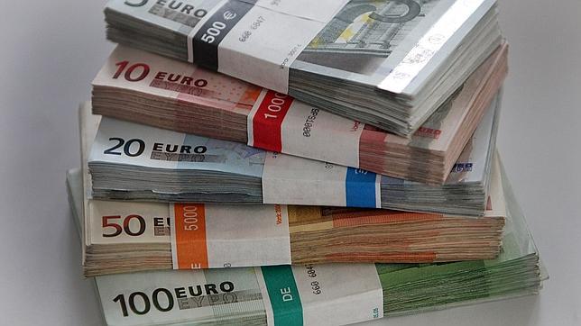 La Banca prevé que España crezca cerca del 0,5% en 2011 y ve recesión en 2012