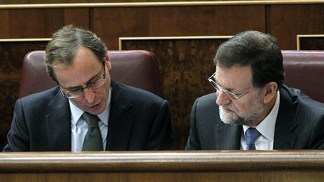 Alonso piensa que a mediodía se sabrá el nombre de los ministros de Rajoy