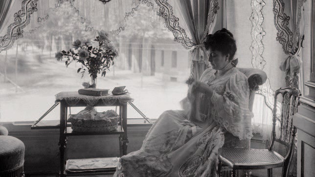 Encantos íntimos de la burguesía