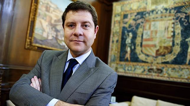 Page engorda su «tercera vía» ante el vacío de liderazgo