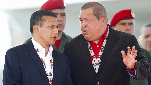 Hugo Chávez acuerda relanzar los vínculos comerciales con Ollanta Humala