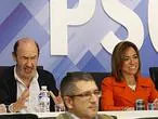 Zapatero pide «autocrítica» pero reivindica el «orgullo» del PSOE por «los servicios al país»
