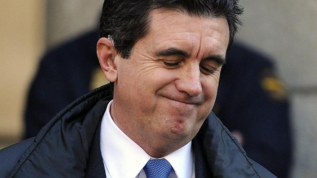 Matas, recibido de nuevo al grito de «ladrón»