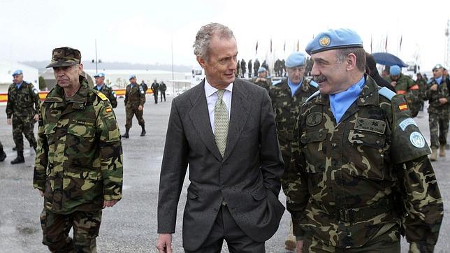 Morenés estudiará una reducción del contingente español en Líbano