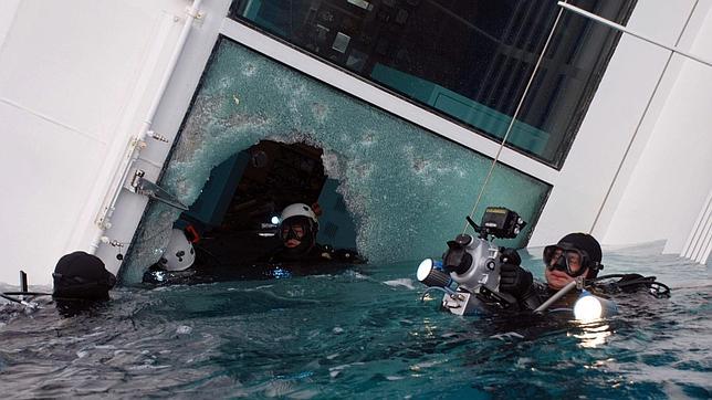 «Le ordeno que vuelva al barco»