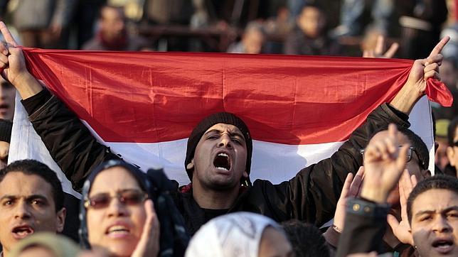 Los Hermanos Musulmanes controlan casi la mitad del Parlamento egipcio