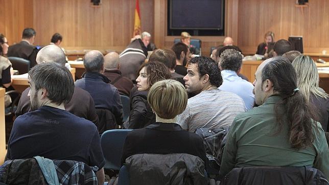 Quince acusados de agredir a ediles de PP alegan que fue «una protesta pacífica»