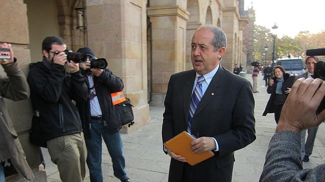 Puig no descarta convocar en 2012 una promoción de 500 mossos