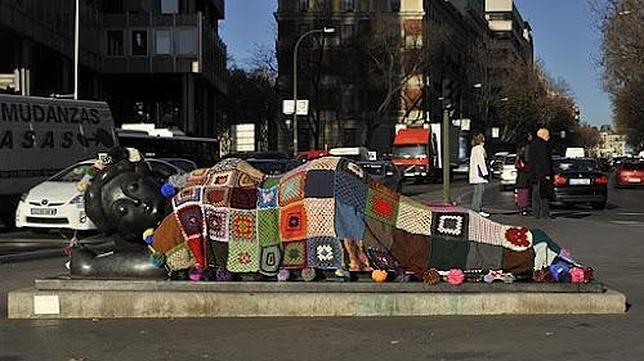 «Yarn Bombing», o el arte hecho de lana