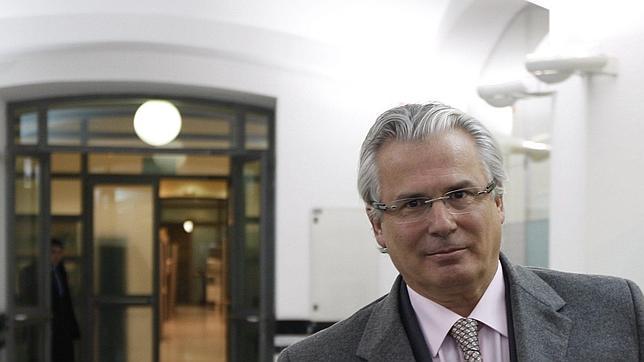 Las claves del juicio a Garzón por los crímenes del franquismo