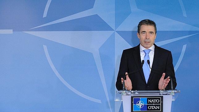 Rasmussen matiza a Panetta: La OTAN «sigue comprometida» con Afganistán hasta 2014