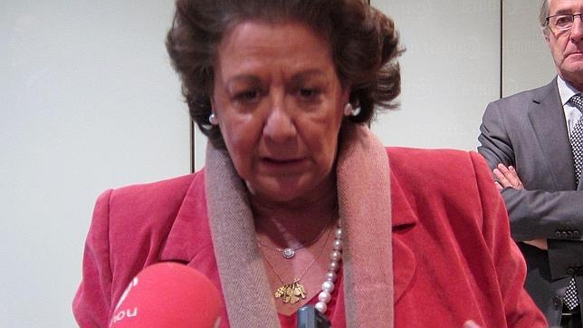 Archivada la denuncia contra Rita Barberá sobre los bolsos regalados por la «Gürtel»