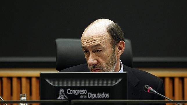 Primer duelo de Rajoy con Rubalcaba como líder del PSOE