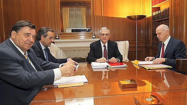 Grecia acepta las exigencias de la 'troika'