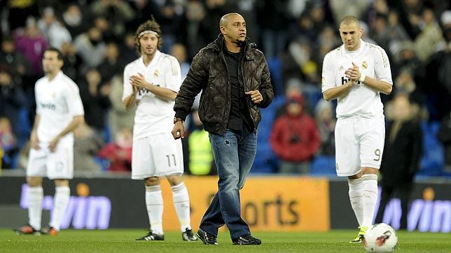 Roberto Carlos: «Mourinho me ha dicho que se queda»