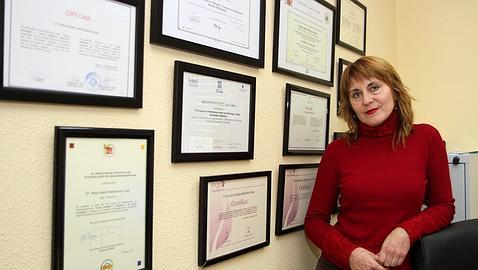 La UMH prueba la eficacia de la hipnosis contra la ludopatía